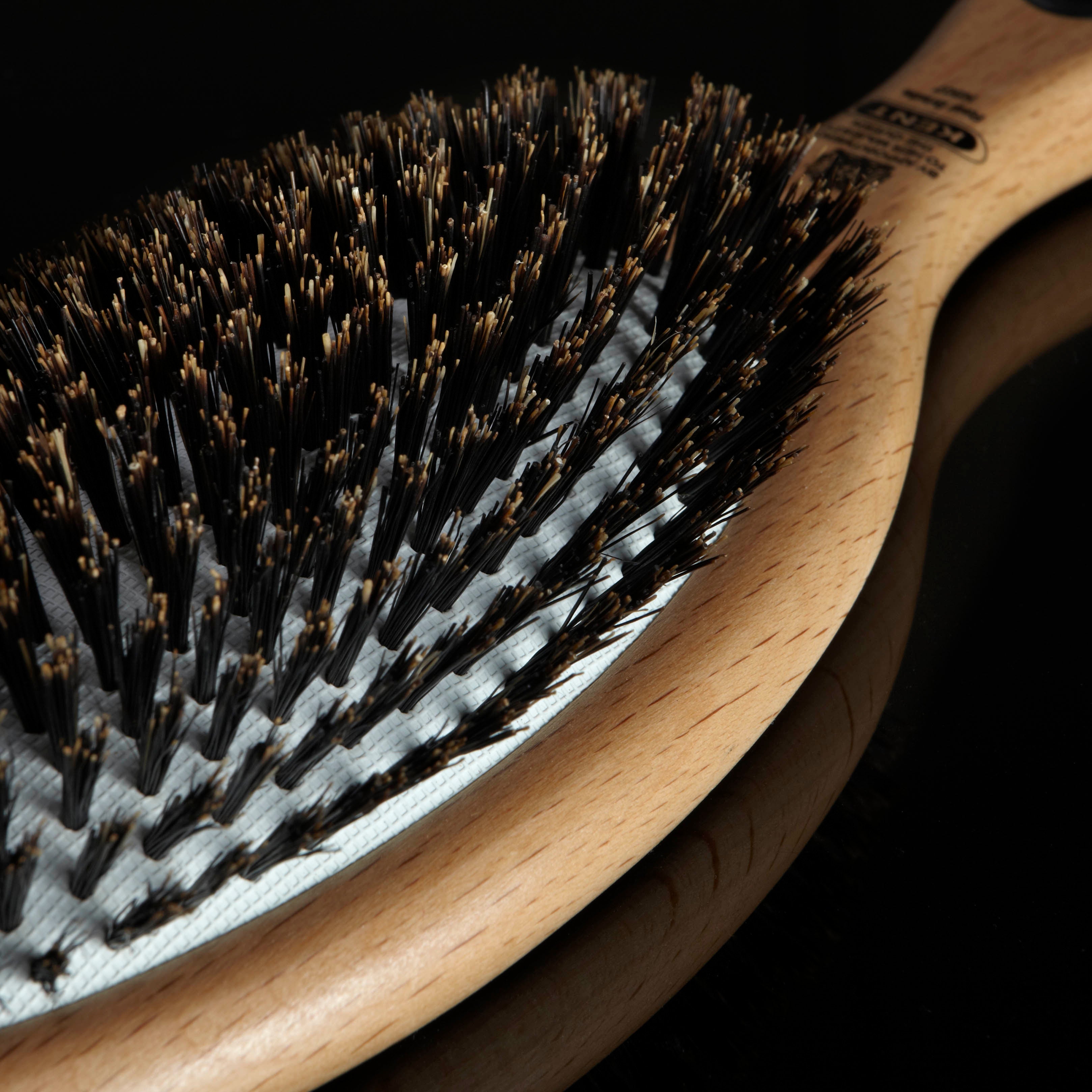 PF07 - Large Rubber Cushion Brush